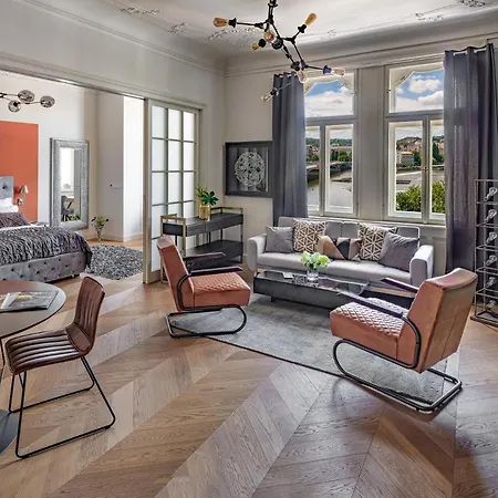 Mn6 Luxury Suites By Adrez Prague Exterior photo