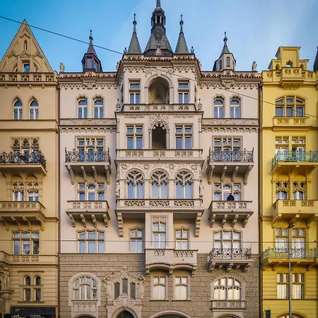 Mn6 Luxury Suites By Adrez Prague Exterior photo